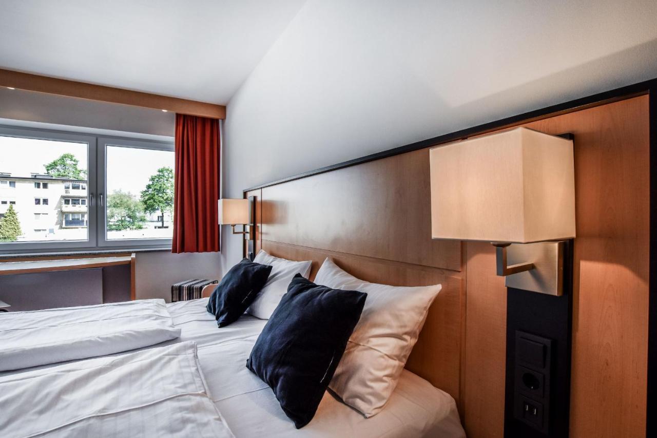 Stay Lev Hotel Leverkusen Exterior photo