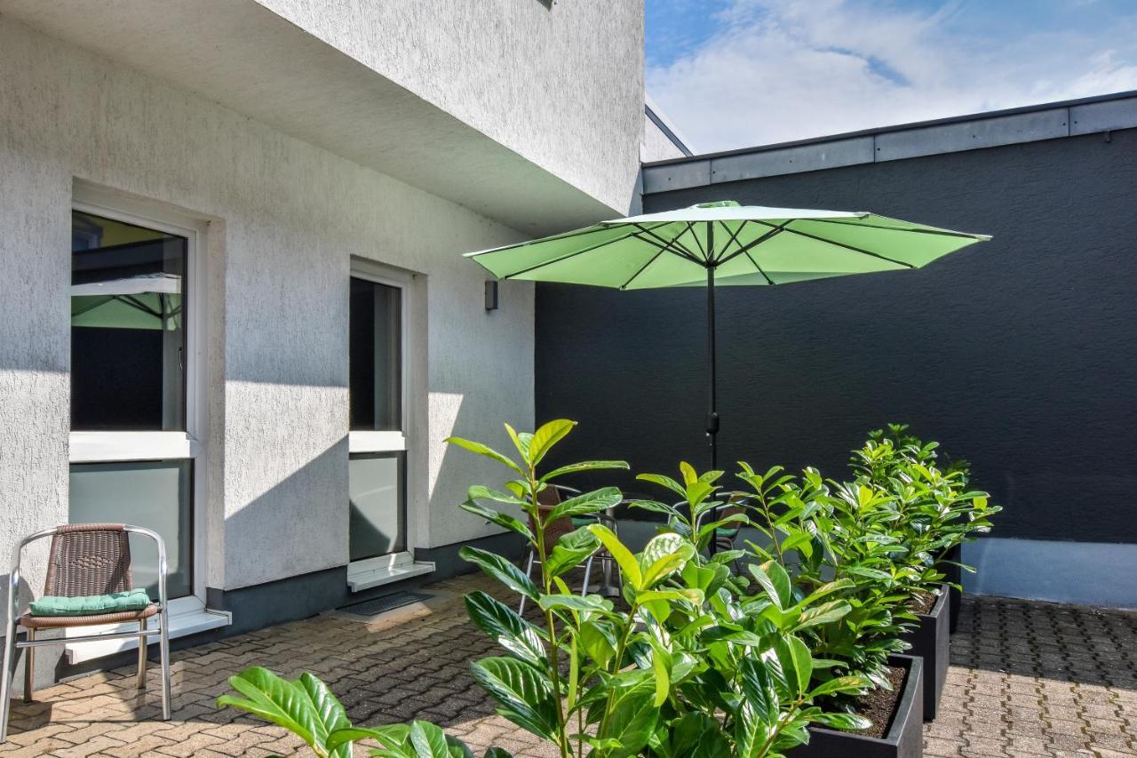 Stay Lev Hotel Leverkusen Exterior photo